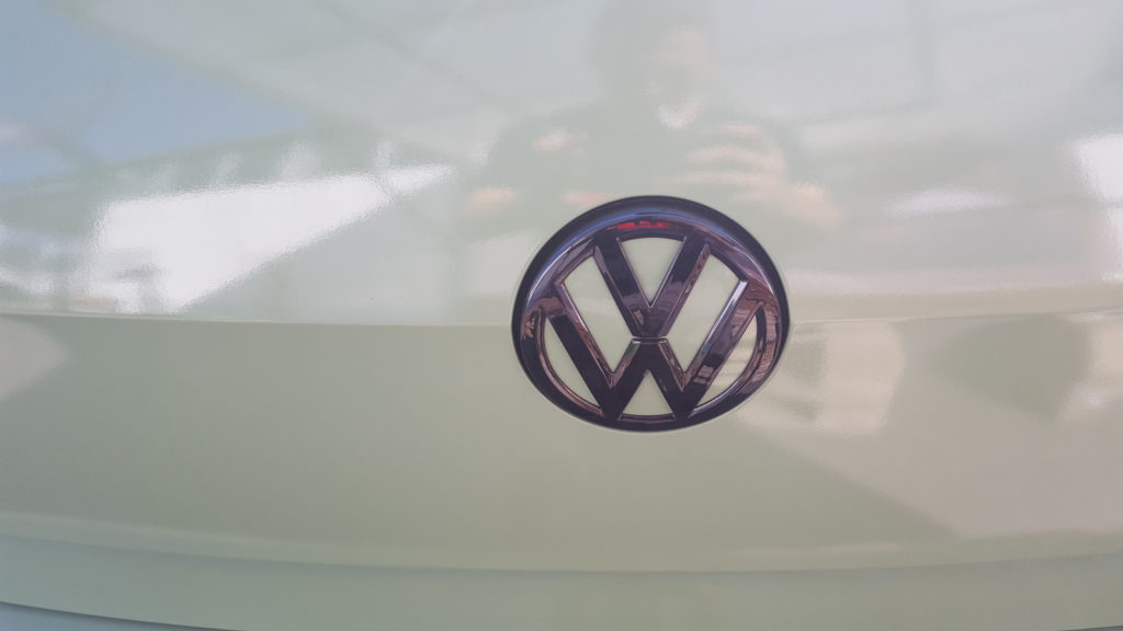 VW Golf 7 GTI Digitaldruck Komplettfolierung im Splash Design