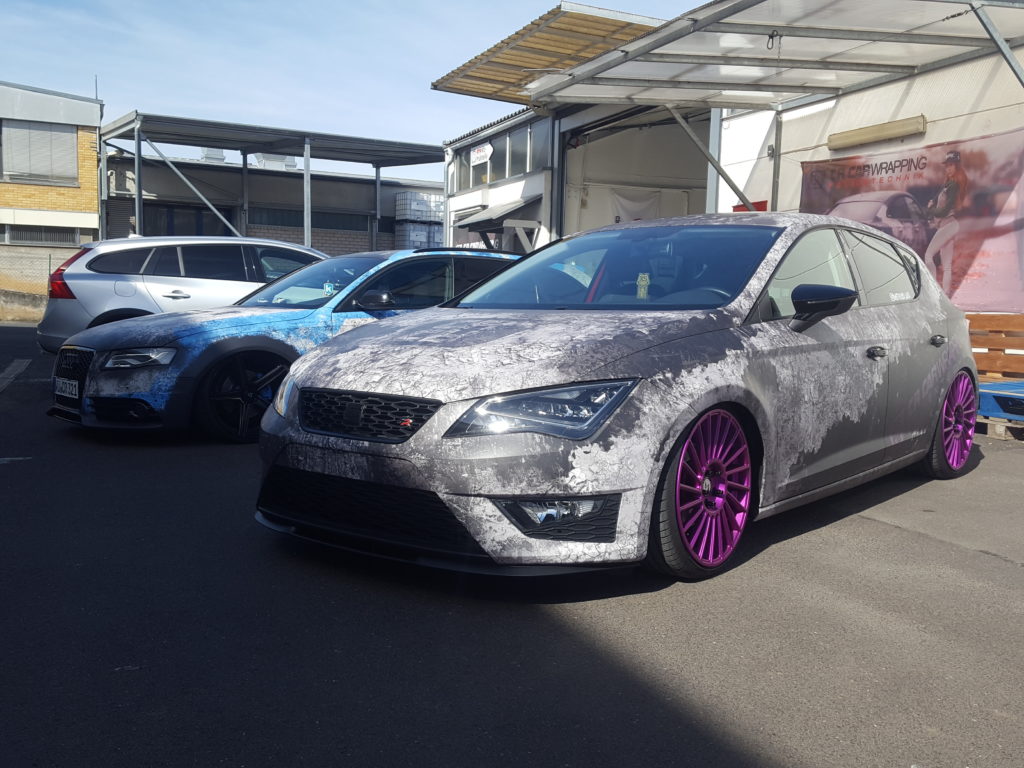 Seat Leon Digitaldruck Komplettfolierung - Folientechnik Würzburg -  Autofolierung ✓ Digitaldruck ✓ Lackschutz ✓ Scheibentönung ✓ Beschriftung ✓  CR - CarWrapping