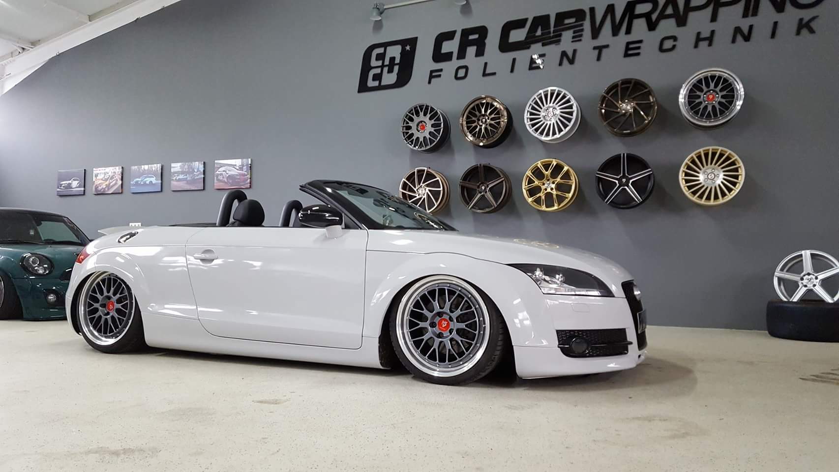 Audi TT 8J Komplettfolierung light grey glänzend