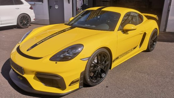 Porsche Cayman GT4 XPEL Lackschutz und Designstreifen