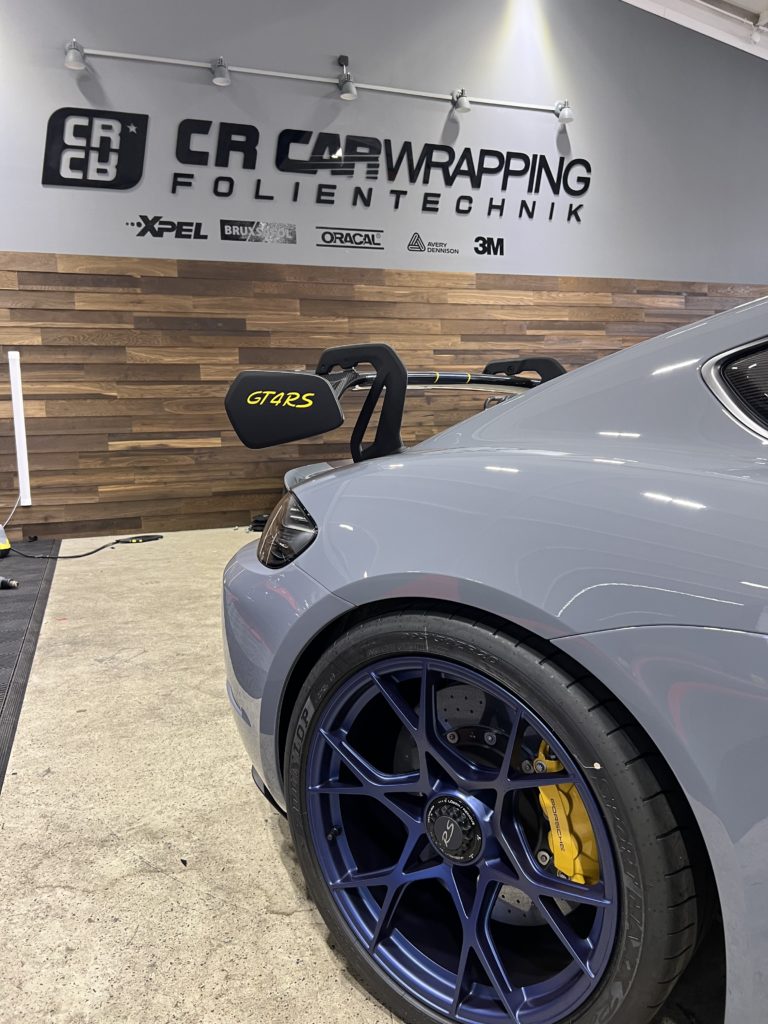 Porsche Cayman GT4 RS XPEL Lackschutz Keramikversiegelung und Design