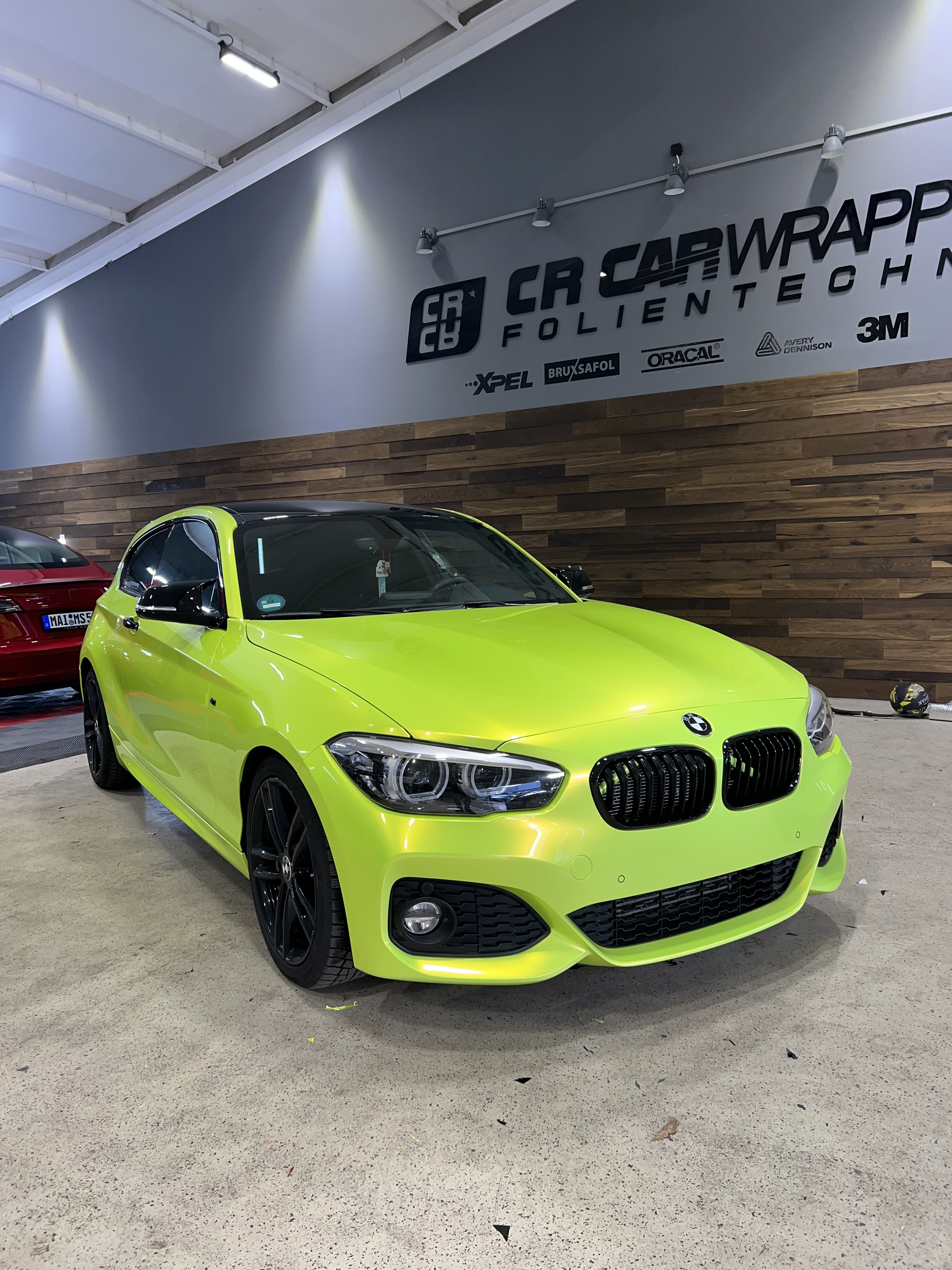 BMW 1er Komplettfolierung in Acid lime green001 16